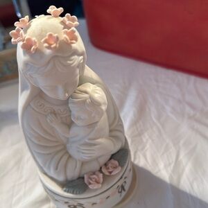 Vintage porcelain Madonna and child musical